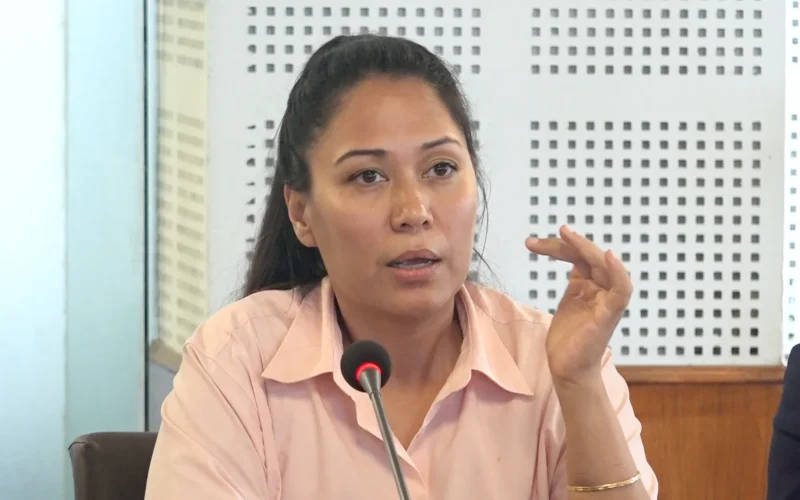 शिक्षामन्त्री श्रेष्ठको सय दिन : ८२५ शिक्षकले राजनीतिक आबद्धता त्यागे