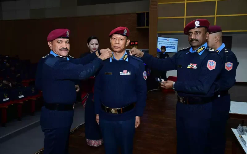प्रहरी अतिरिक्त महानिरीक्षकद्वय गुरुङ र ढकाललाई दर्ज्यानी चिन्ह प्रदान