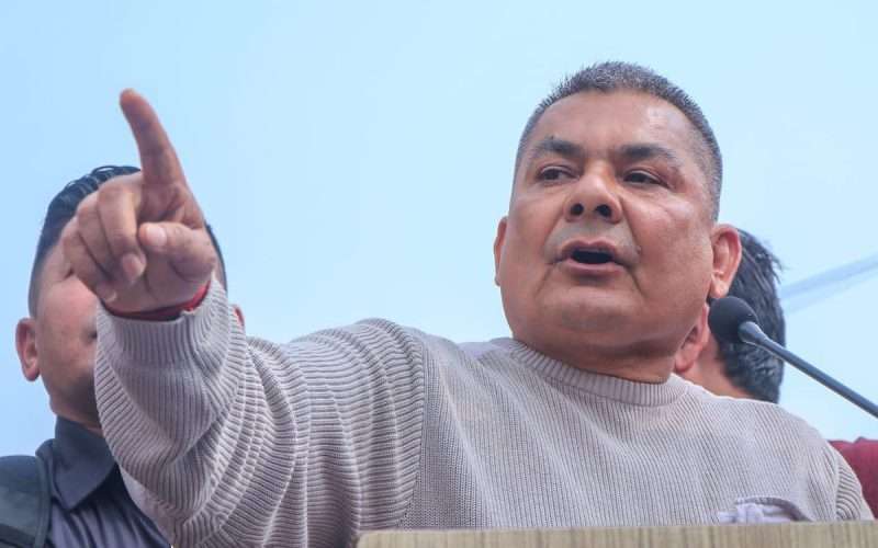 दुर्गा प्रसाईंविरुद्ध साइबर व्युरोमा उजुरी