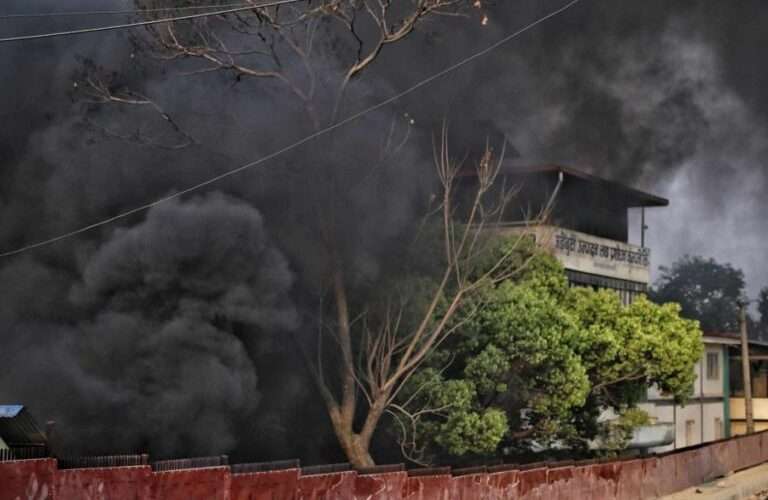 राजावादीले जडीबुटी उत्पादन तथा प्रशोधन कम्पनीको कार्यालयमा लगाए आगो