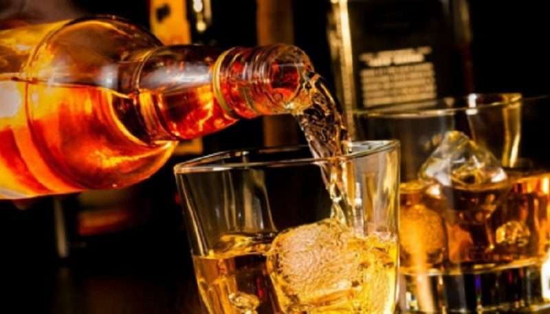 भारतको पञ्जाबमा रक्सी सेवनबाट २१ जनाको मृत्यु