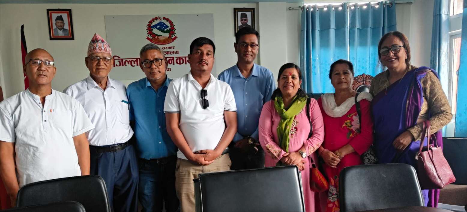 प्रमुख जिल्ला अधिकारी शिवराम गेलाल