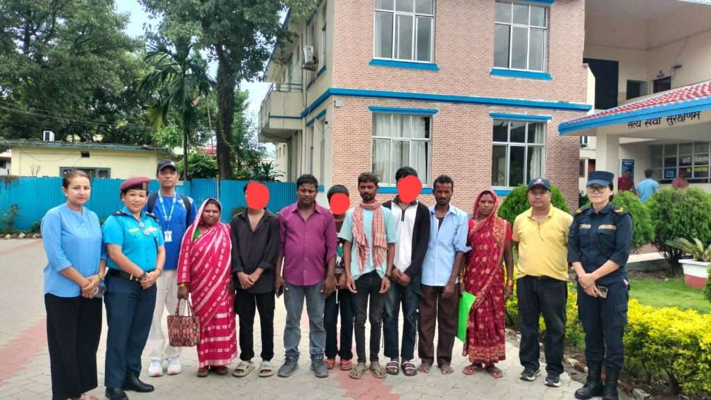 भारतबाट उद्धार भएका चार नेपाली बालबालिका परिवारसँग पुनर्मिलन