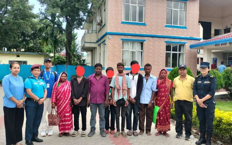 भारतबाट उद्धार भएका चार नेपाली बालबालिका परिवारसँग पुनर्मिलन
