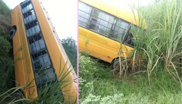 महोत्तरीमा विद्यालय बस दुर्घटना, ५ बालबालिकासहित ६ जना घाइते